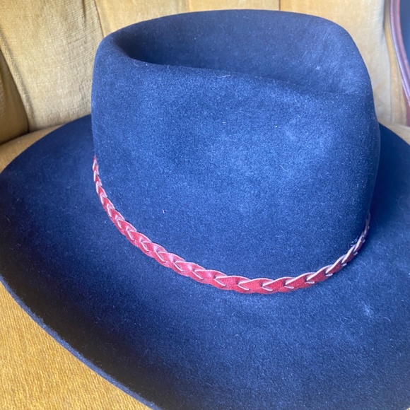 Akubra Black Hat - Picture 7 of 7